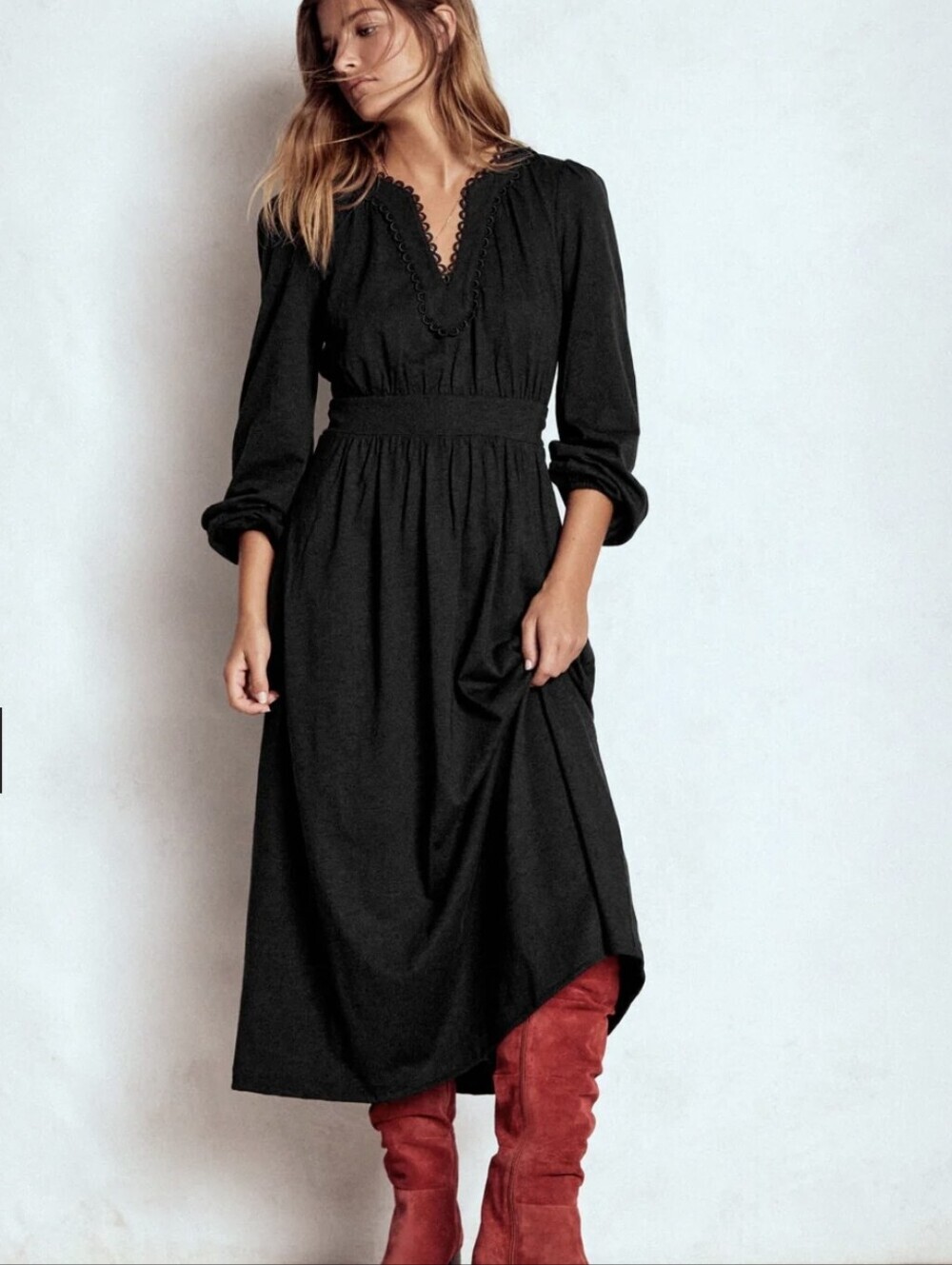Boden "Maddie Picot Trim Dress". Long Sleeve. Scalloped V Neck Trim. Black. 8 P.